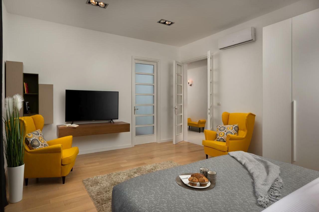 Carducci Apartment - Center Pula Exterior photo