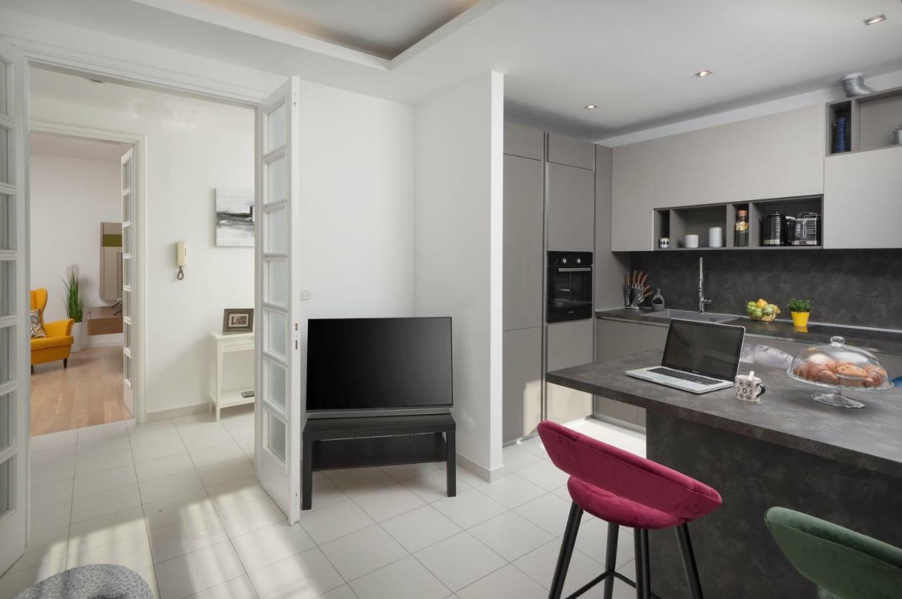 Carducci Apartment - Center Pula Exterior photo